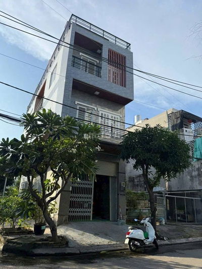 Nhà góc 2MT đường thoáng mát 1 trệt 2 lầu Trường Thọ Thủ Đức