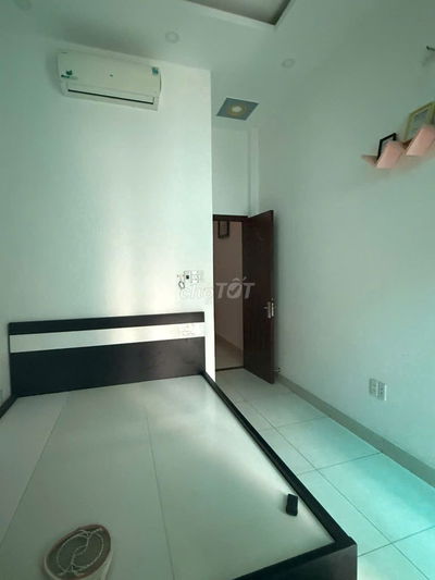 nhà bán 4:15 giá 4,1ty hẻm  33/45/18 đường nguyễn sỹ sách p15 tân bình