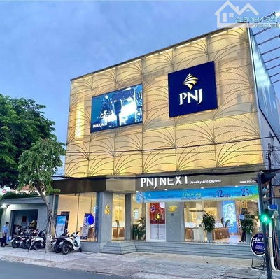 Siêu phẩm MP Xã Đàn - Đống Đa 180m2 x 4 tầng, mặt tiền 11m, đoạn đẹp nhất phố, vị trí đắc