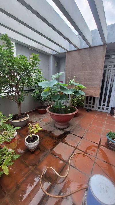 Nhà 4 tầng hẻm xe tải sát mặt tiền Cách Mạng tháng 8, Tân Bình