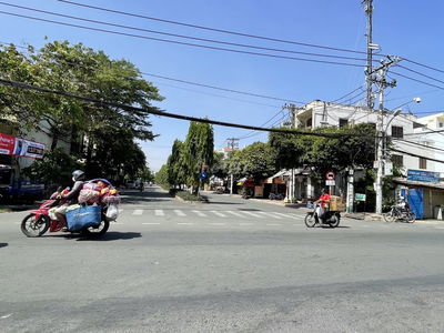 Bán nhà cấp 4 mặt tiền Đại Lộ 3 DT 4x22 gần Đỗ Xuân Hợp chỉ 11 tỷ