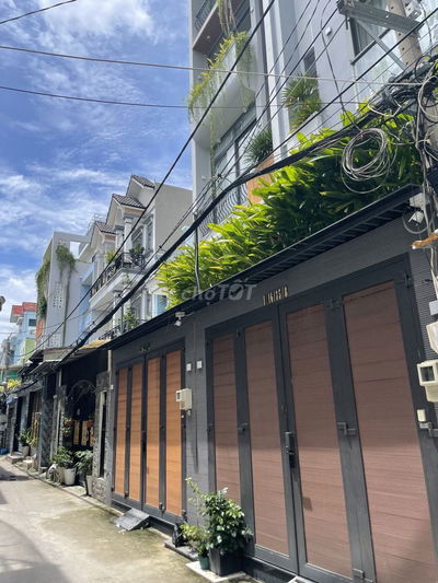 Bán nhà hẻm xe tải đỗ cửa 57m2 2 tầng ngay CV Làng Hoa