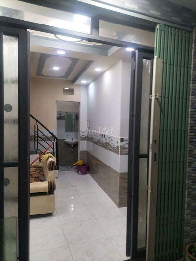 Cho thuê nhà nguyên căn cách mặt tiền 10m