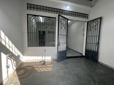 NHÀ PHƯỚC LONG B- 4X20 -NỞ HẬU ĐẸP, GẦN HẺM XE HƠI, CHỈ 4 TỶ HƠN XÍU