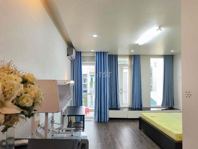 PHÒNG STUDIO BAN CÔNG RỘNG SIÊU ĐẸP - GẦN UEH, RMIT, TDTU