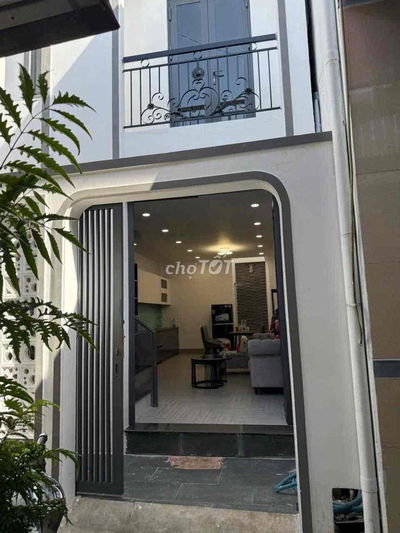 NHÀ 1 TRỆT 1 LẦU HẺM GẦN CHỢ P1, TP VĨNH LONG