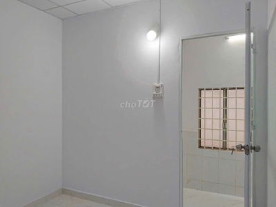 Nhà cấp 4, hẻm xe hơi, 5M x19M , giá 4,5 tỷ