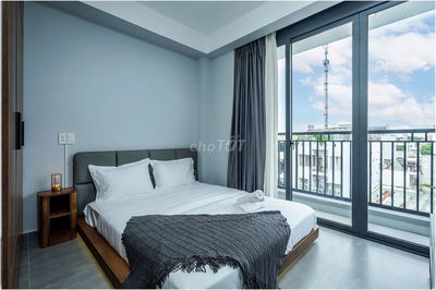 STUDIO FULL NỘI THẤT- BAN CÔNG-THANG MÁY- HẦM XE-NGAY HUTECH