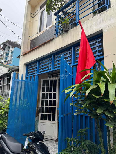 ban nhà lam được sổ hồng quan 12 gân chợ ht13 và chợ đông quang