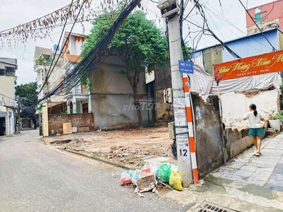 Bán đất 119tr/m2, ô tô tránh nhau, 66,6m2 tại phố Thạch Cầu.