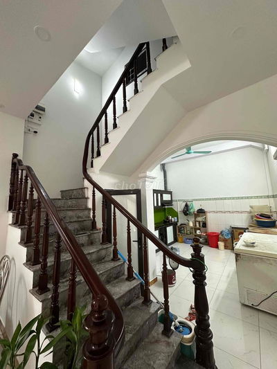 Ngọc Hà! Lô góc, 20m ra phố,  ở ngay, trung tâm Ba Đình, 25mx 6 T