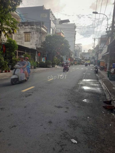 Bán nhà MTKD ngay Chợ Cây Keo Tân Phú 4 tầng 90m2 ngang 5m hiếm