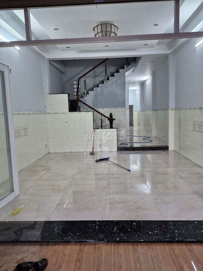 CHO THUÊ NHÀ 5X20M 1 LẦU 4PN .Y HÌNH. ĐƯỜNG 12M NGAY TÂY THẠNH