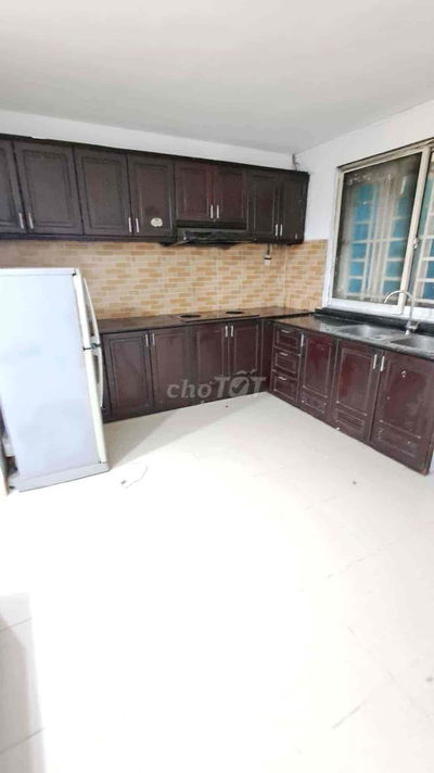 cho thuê phòng tầng trệt nhà phố 20m2