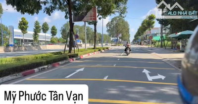 CHỦ GỒNG LÃI KHÔNG NỔI, ĐANG CẦN BÁN GẤP LÔ ĐẤT NGAY NGÃ TƯ ĐƯỜNG VÀNH ĐAI 4