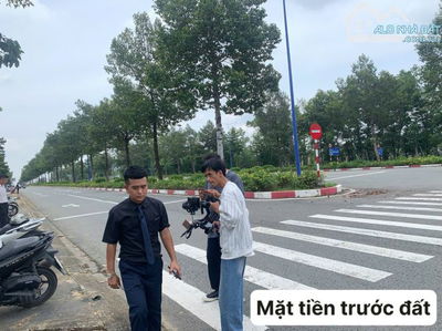 TÔI CHỦ ĐẤT LÔ HÙNG THUẬN MỚI LIVESTREAM, ANH/CHỊ MUỐN MUA LIÊN HỆ TRỰC TIẾP CHO TÔI