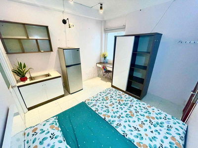 4.5tr. Cửa sổ. Full nội thất. Hầm xe. Thang máy.