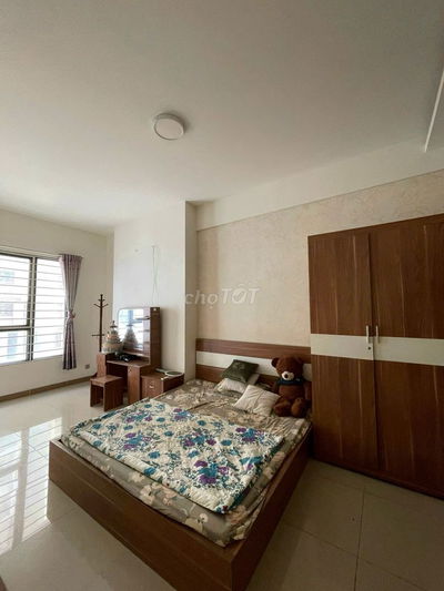 Cho thuê 90m2, 2pn, 2wc, căn góc, FULL NỘI THẤT sạch sẽ.