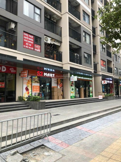 BÁN GẤP CĂN SHOP MẶT SẢNH 70M2 -SỔ LÂU DÀI - HD THUÊ 61 TRIỆU /THÁNG
