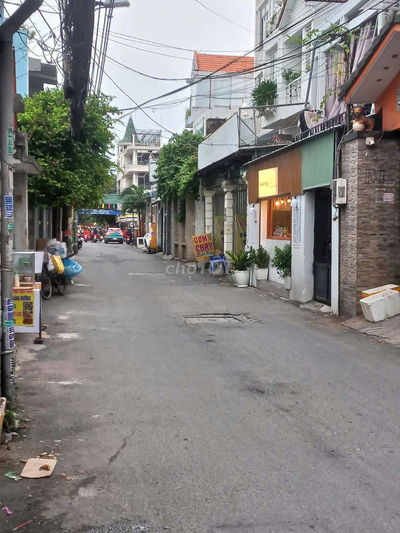 Chủ nhà bị ngân hàng dí quá nên cần bán lổ so với giá thị trường