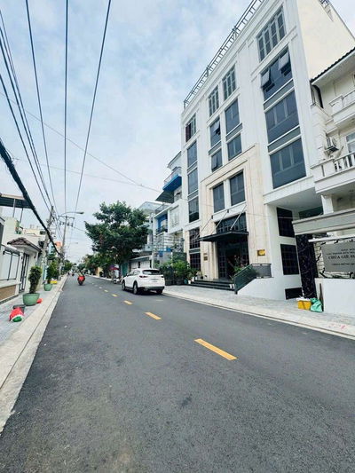 Bán nhà mặt tiền đường số DT:4x18 nhà 1lau phường tân quy quận 7