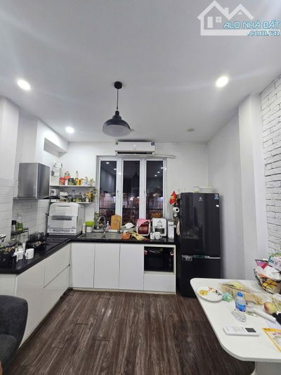 BÁN NHÀ KIM MÃ BA ĐÌNH OTO TRÁNH KINH DOANH ĐỈNH NGAY GẦN LOTTE 4 TẦNG CHỈ 6,5 TỶ