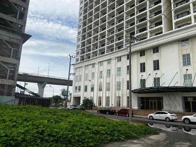 Đất Biệt Thự 2 mặt tiền bên cạnh KS Golden Bay ( chân cầu thuận phước)