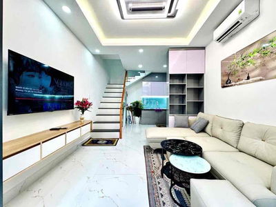 🌟 CĂN GÓC 2 MẶT TIỀN HẺM XE HƠI – NHÀ ĐẸP QUẬN 1 – GIÁ CHỈ 4,68 TỶ 🌟