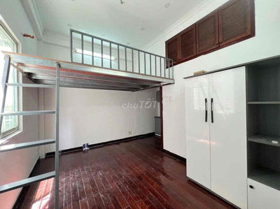 Cho Thuê Căn Hộ Gác Full Nội Thất 3ng3xe Ngay Đại Học Kinh Tế UEH