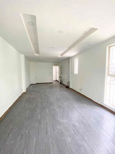 5 Tầng - 20 triệu - Phan Châu Trinh