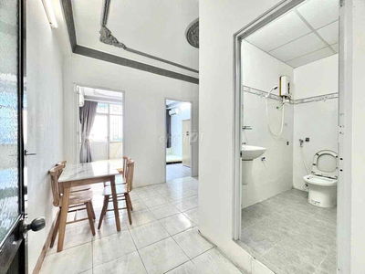 Căn Hộ 2PN 1PK Máy Giặt Riêng 5ng4xe Gần Vòng Xoay Lê Đại Hành