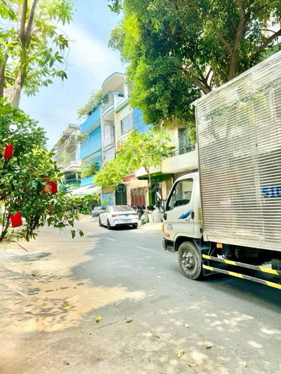 Mặt tiền kinh doanh Bàu Cát - 3 tầng - có lề đường 2m - chỉ 22 triệu