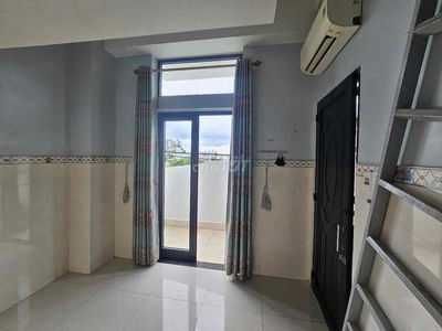 🏡CHO THUÊ PHÒNG TRỌ GÁC DUPLEX BAN CÔNG FULL NỘI THẤT CÁCH UEH 400M 🔥