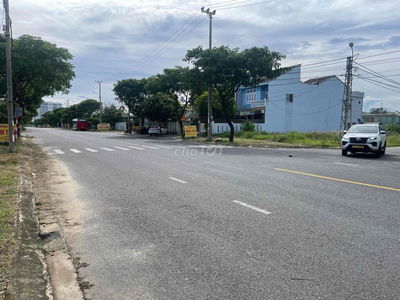 Bán Lô MT Trần Hữu Dực - Trục Đường 15m . Block B2.24
