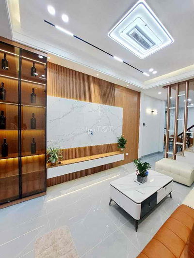 Kim Giang nhà mới đẹp vài bước chân ra oto tránh, sát KDT Đại Kim 8.6T