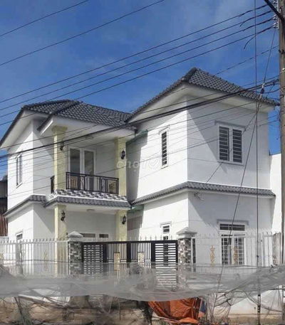 Cho thuê nhà 120m2 4 phòng ngủ gần ngã tư chiêu liêu