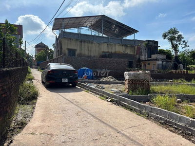 Chỉ 2.6tỷ có ngay 100m Đông Tảo. Đường otto chạy thông. Gần chợ