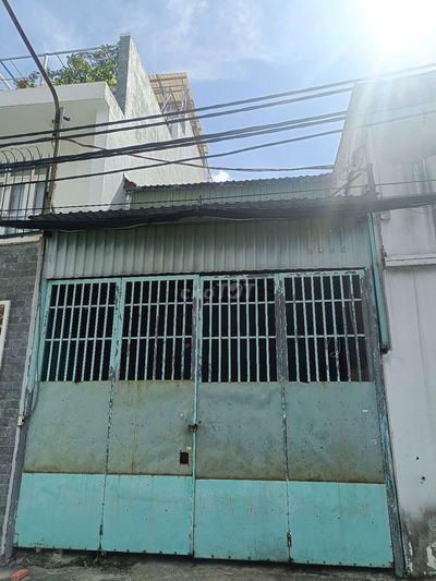 Cho thuê nhà cấp 4 dt 4 x20