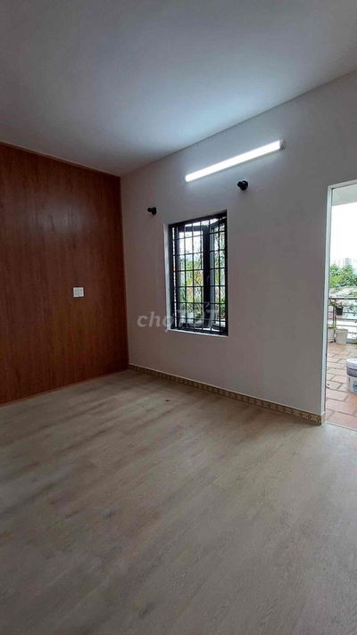 Nhà kiệt oto 3 tầng, 4 phòng ngủ, nguyễn văn thoại Đà Nẵng