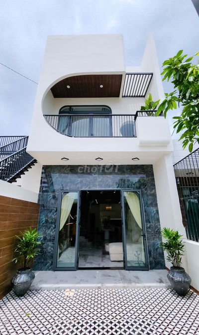 💥Nhà Mê,Mới 5*23,5m,Cách Ywang Tầm 100m,gần Cổng Chào Eakao