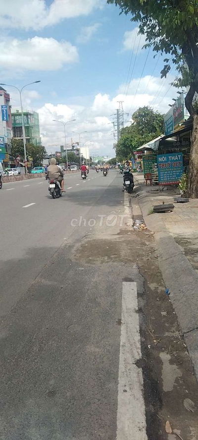 Cho thuê nhà MTKD lê Trọng Tấn Quận Tân Phú
