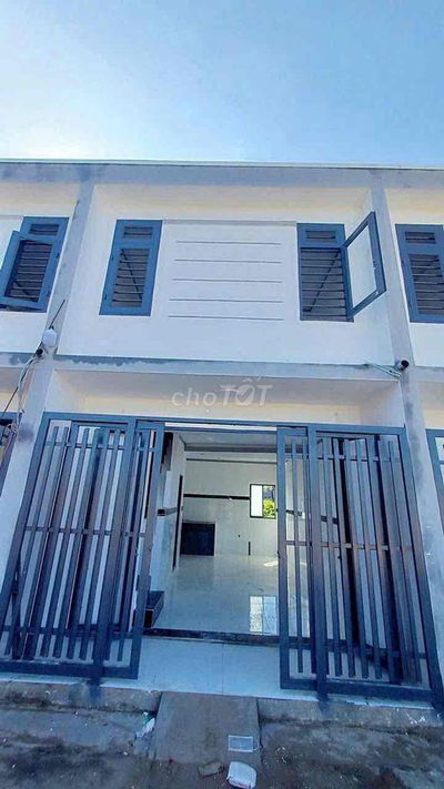 BÁN NHÀ LẦU FULL THỔ CƯ