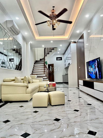 HIẾM - Bán nhà VĨNH PHÚC, BA ĐÌNH, Nhà đẹp, Ôtô tránh cách 50m, DT40m2