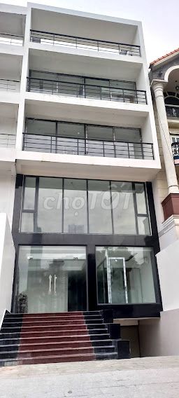 Tòa nhà văn phòng hầm, 5 lầu, phường An Phú, quận 2