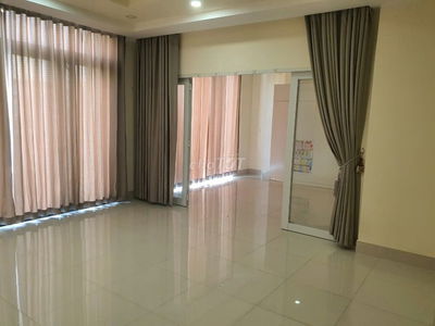 Cho thuê biệt thự 10x22m 3L4PN gần Gia Hoà, Đỗ Xuân Hợp, Cầu Năm Lý