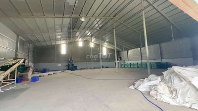 Cho thuê kho xưởng Thuận An 800m đường cont điện hạ bình xa dân sx