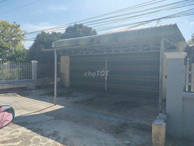MT DH507 sát chợ 900m - có 200TC - Có sẵn nhà - ngang 10m giá 1ty550
