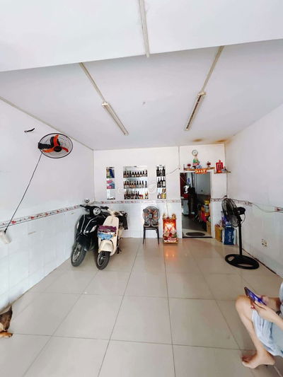 Ngang 7,5m DT 50M ( 5 phòng ) Xóm Chiếu Quận 4