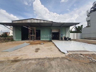 Cho thuê 400 m2 Kho xưởng MT đường Nguyễn Bình Nhà Bè