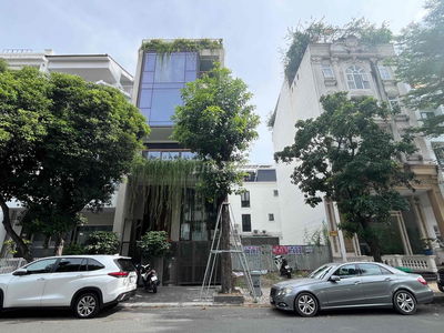 Nhà phố làm văn phòng khu Cảnh Đồi Phú Mỹ Hưng